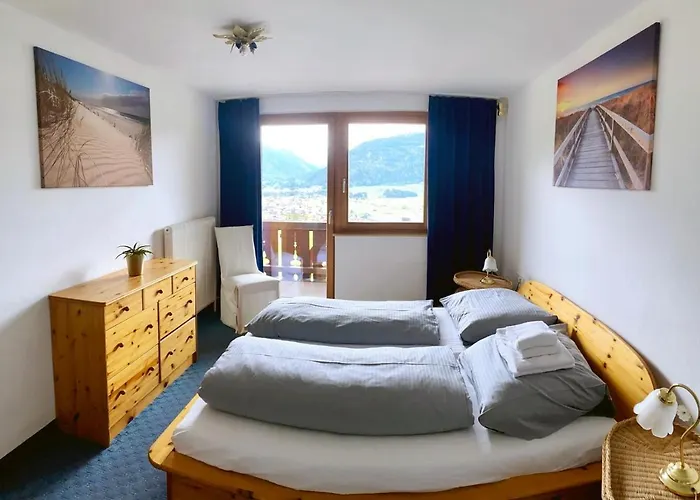 Panorama בית הארחה 3*