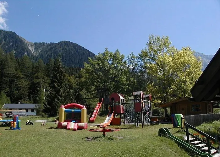 Panorama בית הארחה 3*